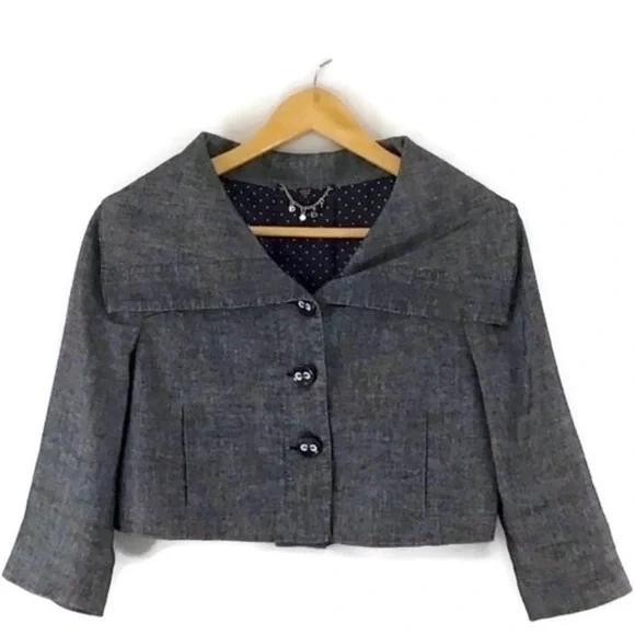 bebe BLACK AND WHITE RETRO STYLE CROPPED BLAZER - Picture 2 of 4